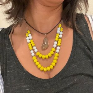 Donated 
Glass-Beaded Necklace yellow vintage
